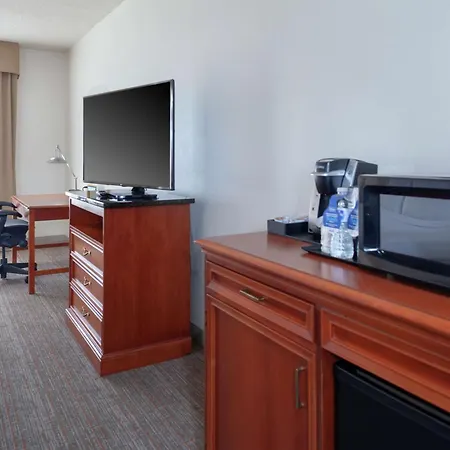 Hilton Garden Inn Charlotte North Exterior photo